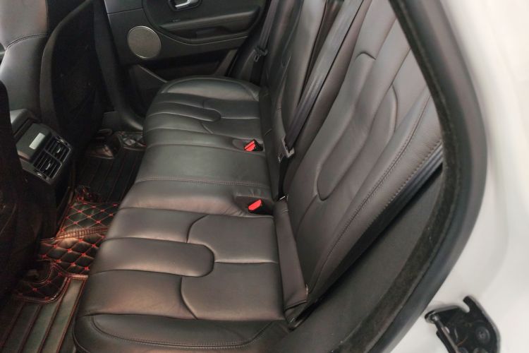 路虎 揽胜极光 2015款 2.0T 五门智耀版中控内饰7004