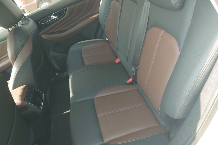 东风风神AX7 2018款 经典 1.6T 自动豪华型中控内饰21