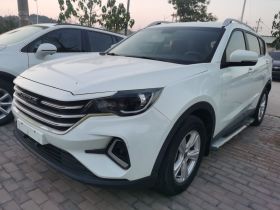 捷途X70M 2021款 1.5T DCT豪华伙伴型 5座