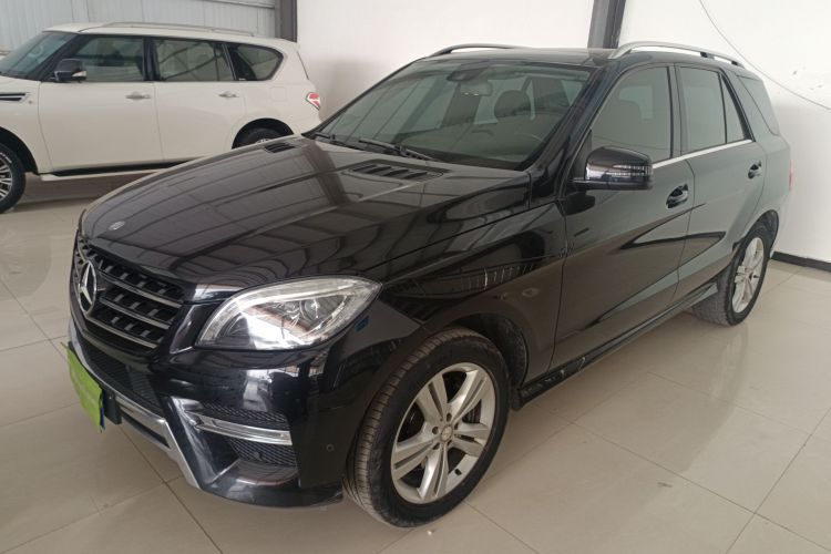 奔驰M级 2014款 ML 350 CDI 4MATIC车身外观1