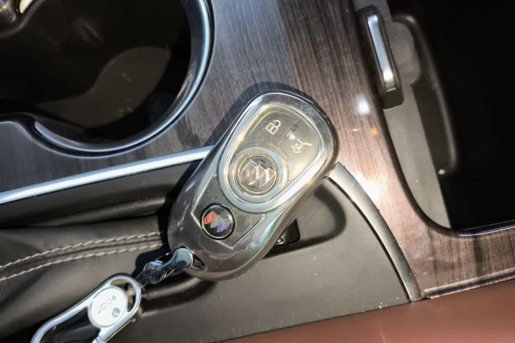 别克 昂科威 2017款 28T 四驱精英型中控内饰11