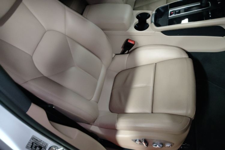 保时捷 2023款 Macan 2.0T局部细节41