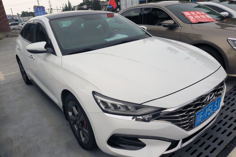 现代 菲斯塔 2019款 280TGDi 智速版 国VI车身外观3