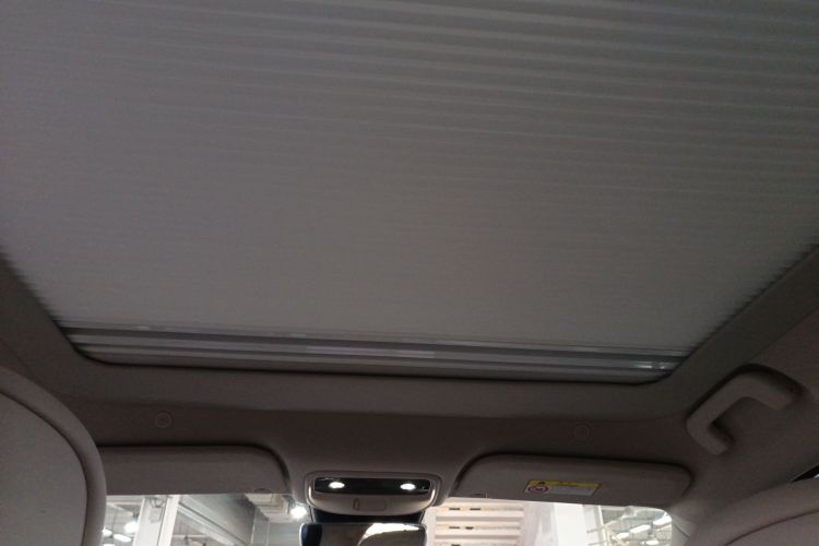 鸿蒙智行 问界M5 2022款 增程四驱至臻版局部细节22