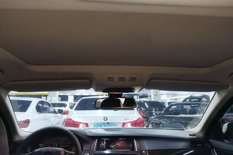 宝马5系 2014款 525Li 豪华设计套装中控内饰22