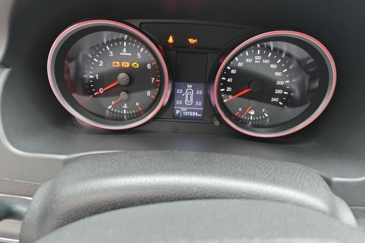 哈弗H6 2017款 蓝标 运动版 1.5T 自动两驱尊享型中控内饰14