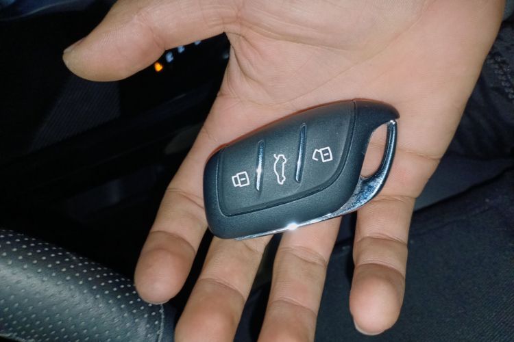 荣威i5 2021款 1.5L CVT钻石版中控内饰7001