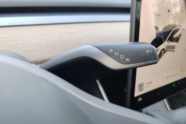 特斯拉 Model 3 2019款 标准续航后驱升级版中控内饰18