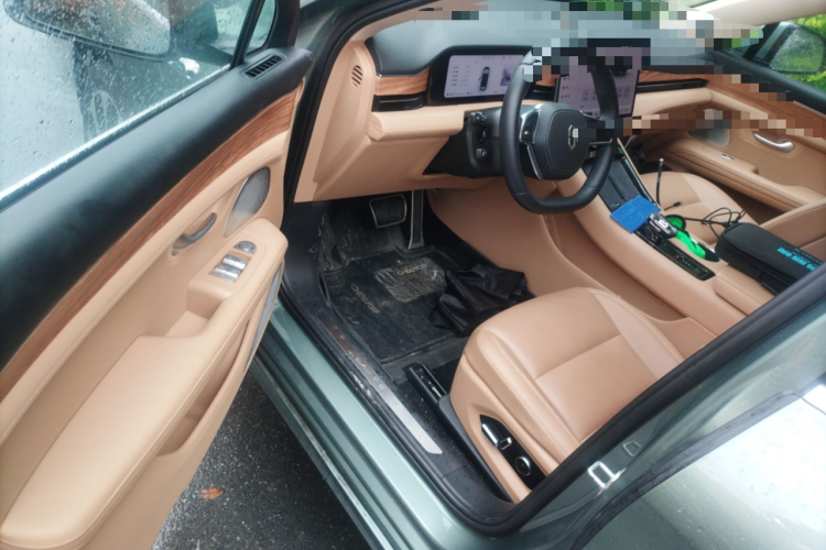 鸿蒙智行 问界M5 2023款 增程四驱智驾版中控内饰7003