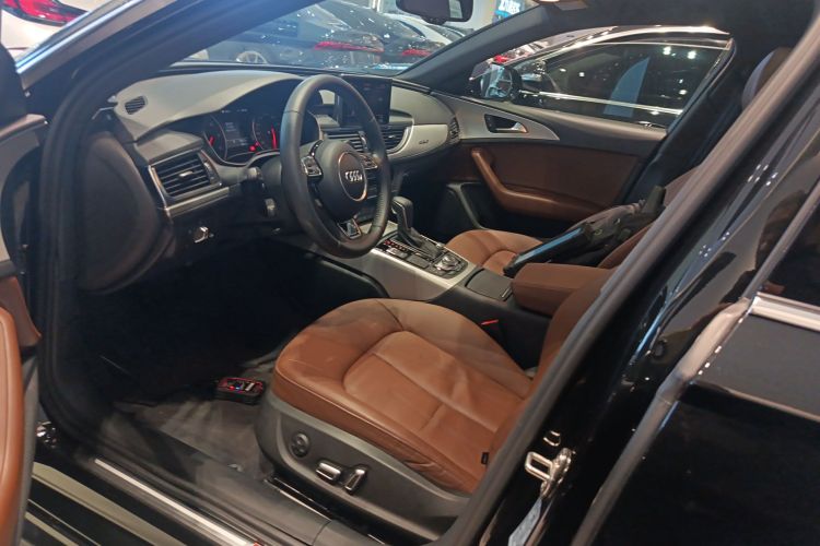 奥迪A6L 2018款 30周年年型 45 TFSI quattro 运动型局部细节19