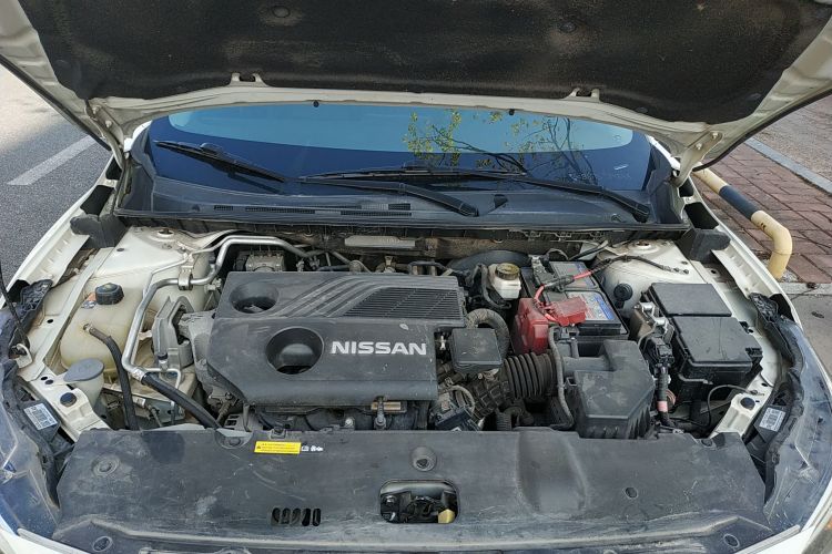 日产 轩逸 2021款 1.6L XL CVT悦享版机舱底盘24