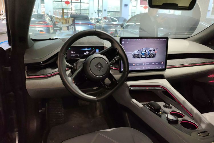 极氪001 2022款 超长续航双电机 ME版中控内饰13