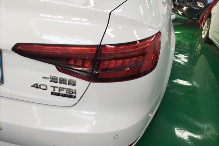 奥迪A4L 2017款 40 TFSI 时尚型车身外观9