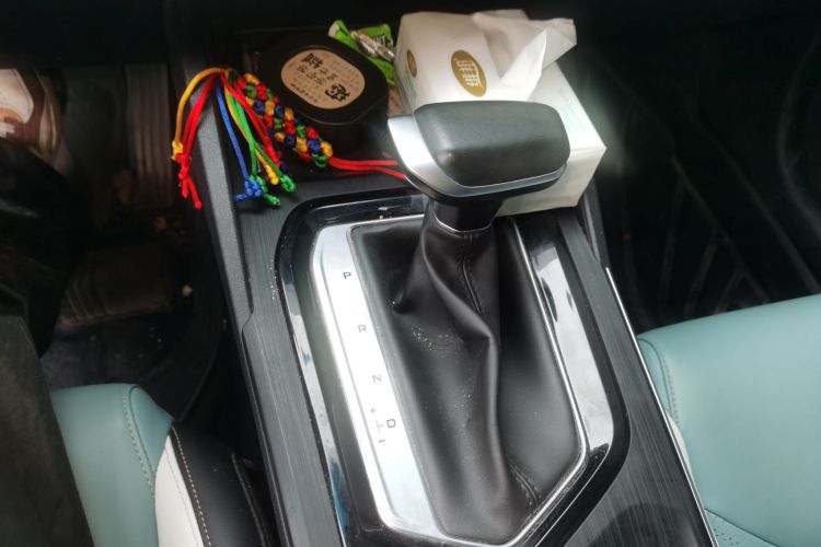 吉利汽车 帝豪S 2022款 1.4T CVT跨界玩家版中控内饰18