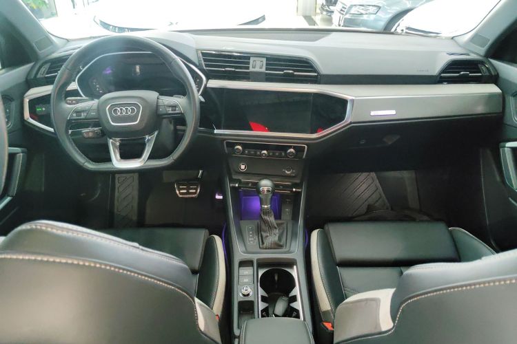 奥迪Q3 2024款 35 TFSI 时尚动感型中控内饰12