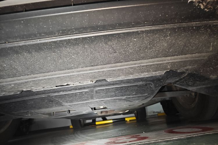 大众 威然 2022款 330TSI 商务版局部细节9008