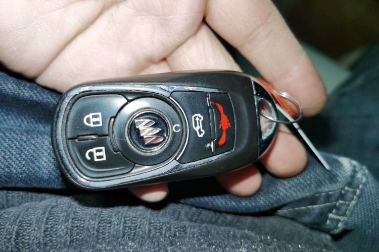 别克GL8 2022款 陆上公务舱 652T 豪华型中控内饰7001