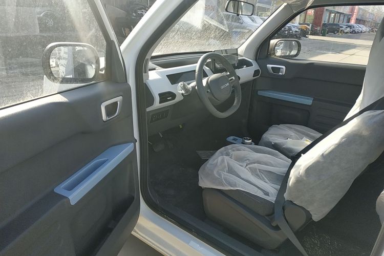 吉利银河 2024款 熊猫mini 200km 耐力熊中控内饰20