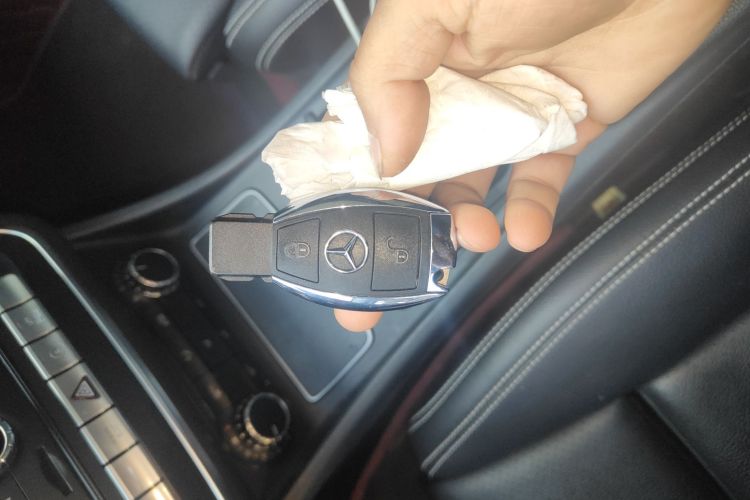 奔驰GLA 2018款 GLA 200 时尚型中控内饰11