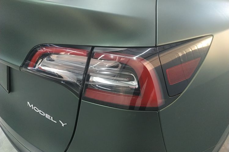 特斯拉 Model Y 2023款 后轮驱动版车身外观6006