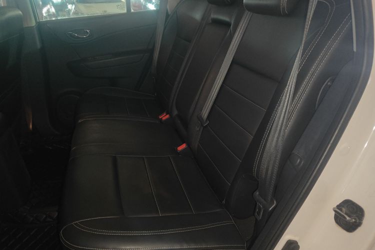 雷诺 科雷傲(进口) 2014款 改款 2.0L 两驱时尚版中控内饰21