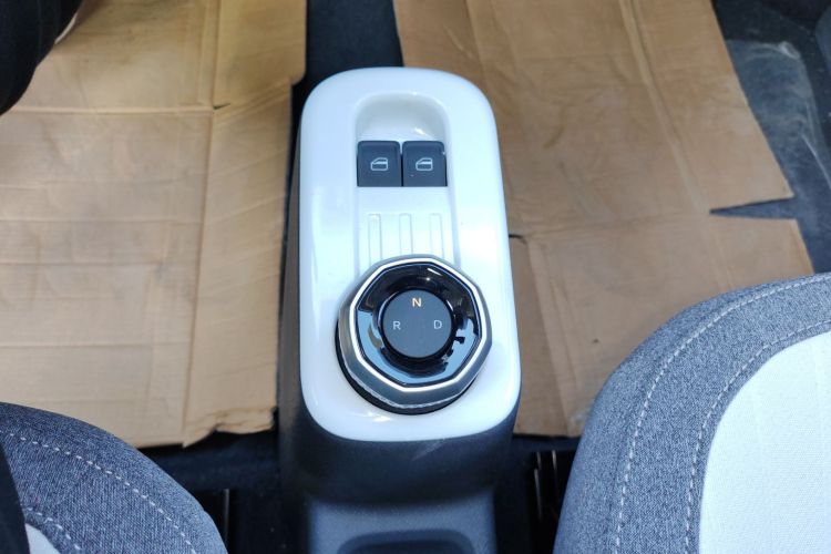 吉利银河 熊猫 2025款 210km 元气熊中控内饰18