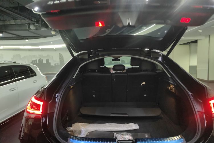 奔驰GLE 2022款 改款 GLE 350 4MATIC 轿跑SUV 时尚型局部细节23