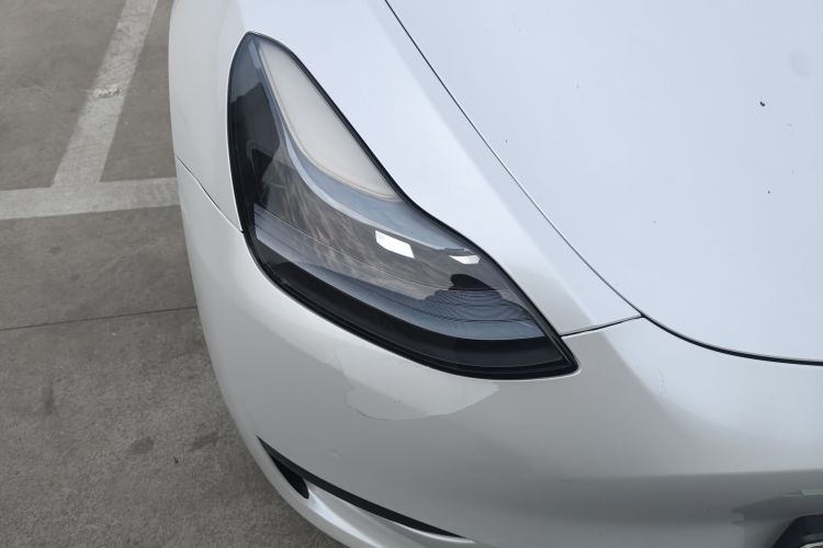 特斯拉 Model Y 2022款 改款 后轮驱动版车身外观8