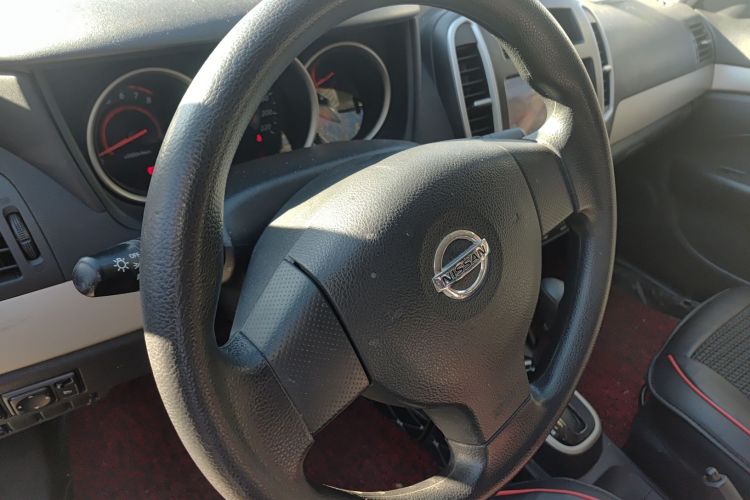 日产 轩逸 2019款 经典 1.6XE+ CVT智联领先版局部细节14