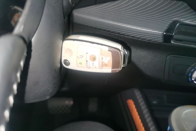 奥迪Q2L 2022款 35 TFSI 进取动感型中控内饰7001