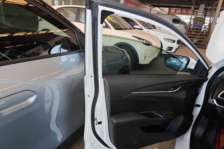 别克 英朗 2021款 改款 典范 1.5L 自动精英型中控内饰47