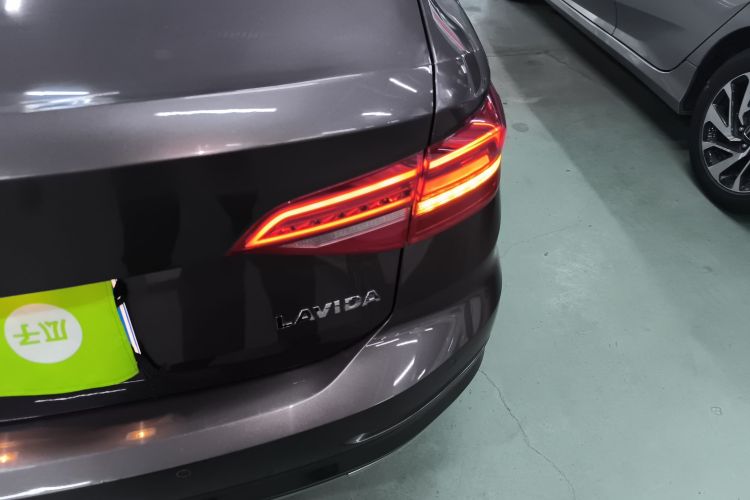 大众 朗逸 2019款 1.5L 自动舒适版 国VI车身外观9