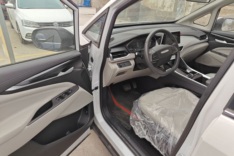 上汽大通MAXUS 大通G50 2024款 PLUS 1.5T 幸福推荐自动荣耀版中控内饰7003