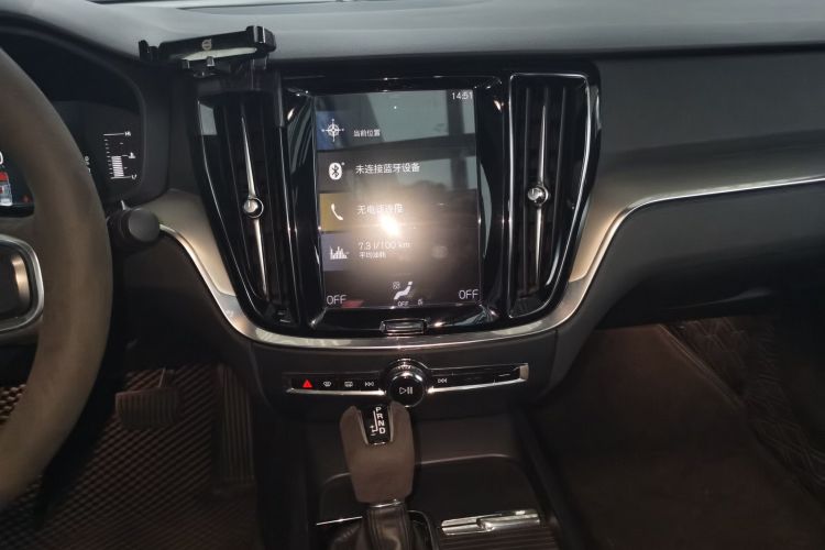沃尔沃S60 2020款 T4 智逸豪华版中控内饰16