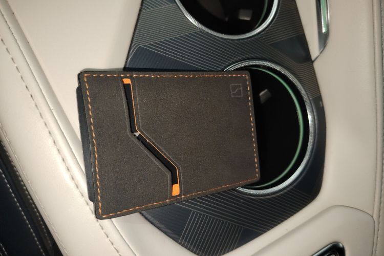 极氪001 2022款 长续航双电机 WE版中控内饰7001