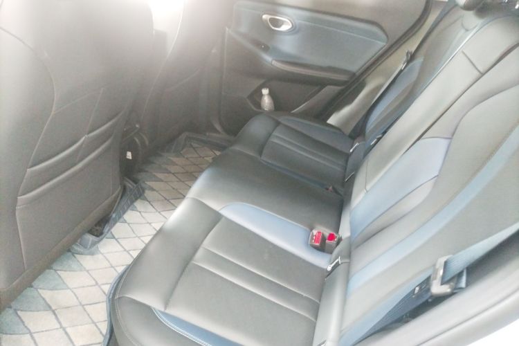 广汽传祺 传祺GS3 2023款 影速 270T 劲享版中控内饰7004