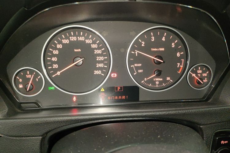 宝马3系 2015款 320Li 超悦版时尚型中控内饰14