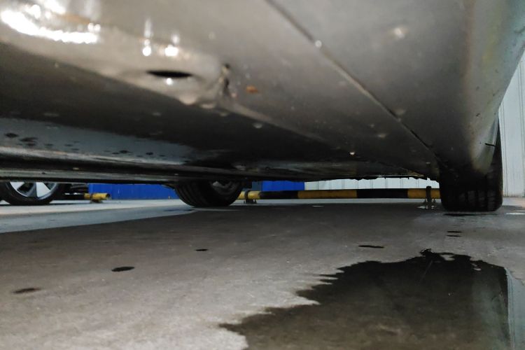 特斯拉 Model Y 2023款 后轮驱动版局部细节9004