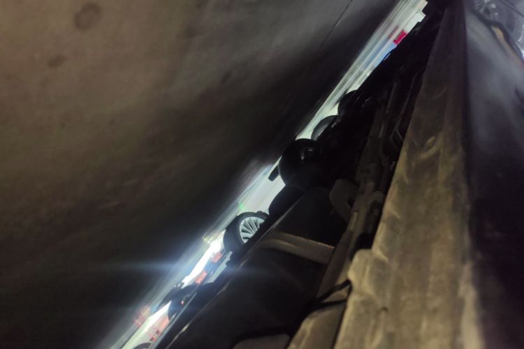 别克GL8 2013款 3.0L GT豪华商务豪雅版局部细节9003