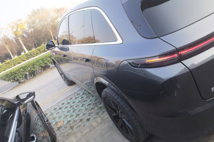 理想汽车 理想L7 2023款 Pro车身外观4