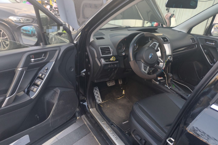 斯巴鲁 森林人 2016款 2.0i 时尚导航版中控内饰20