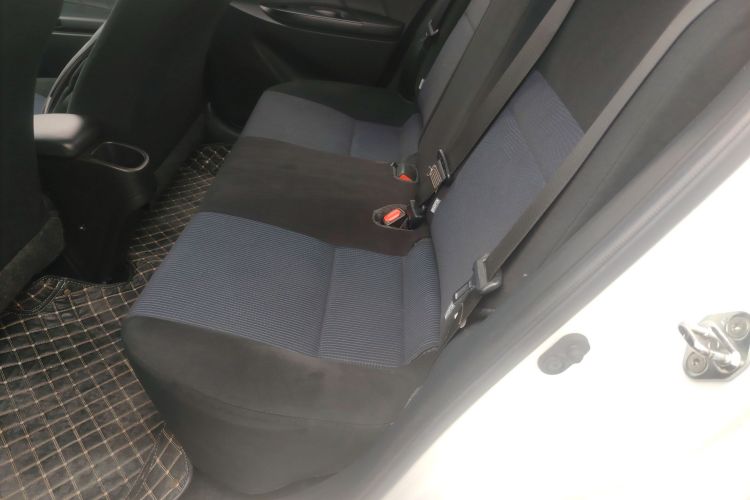 丰田 YARiS L 致炫 2019款 1.5E CVT魅动版 国VI中控内饰21