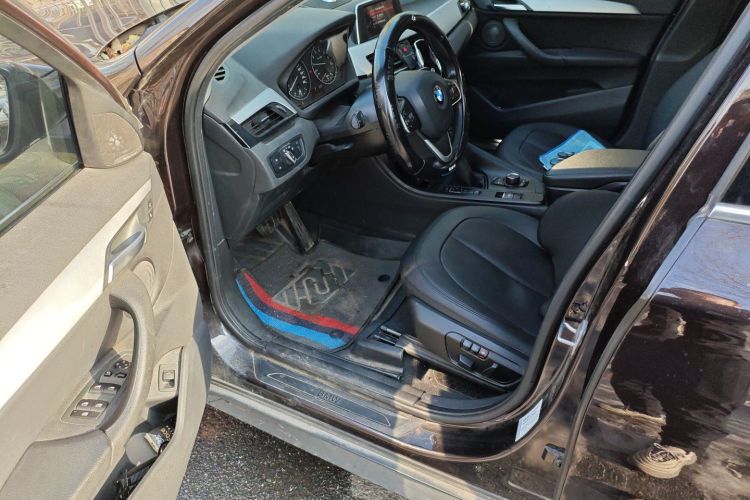 宝马X1 2018款 sDrive20Li 领先型中控内饰20