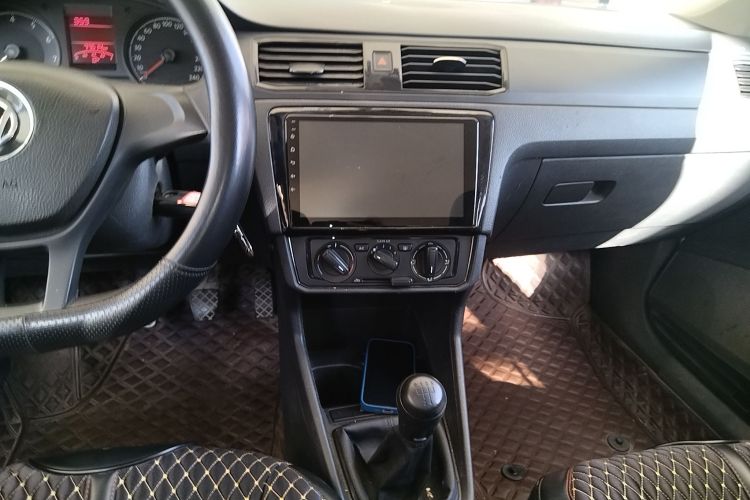 大众 桑塔纳 2018款 1.5L 手动风尚版中控内饰16