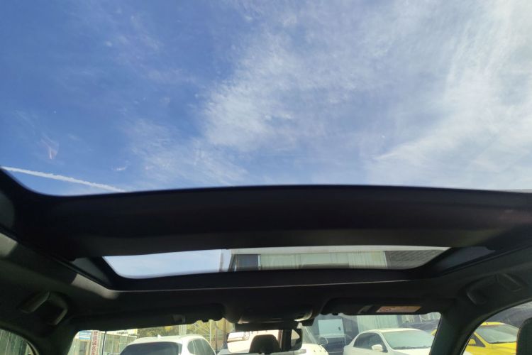 丰田 皇冠(进口) 2024款 2.5L 至尊版局部细节22