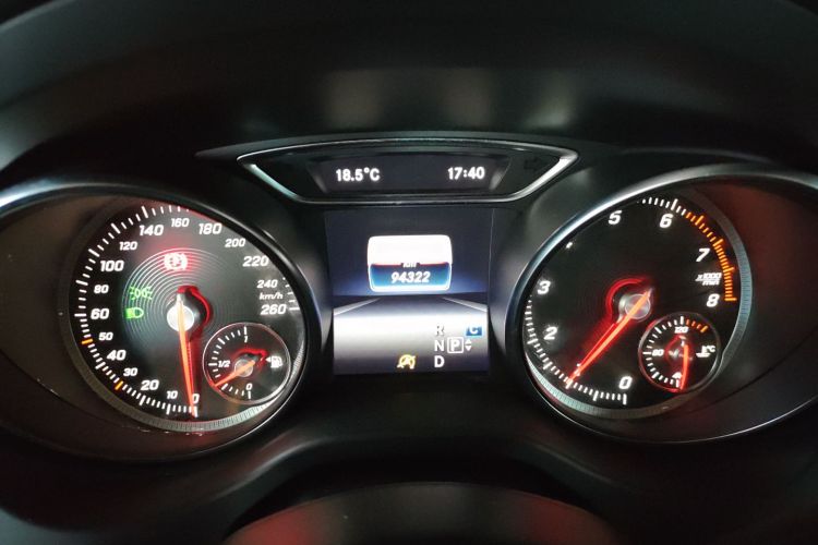 奔驰CLA 2018款 CLA 200 动感型局部细节14