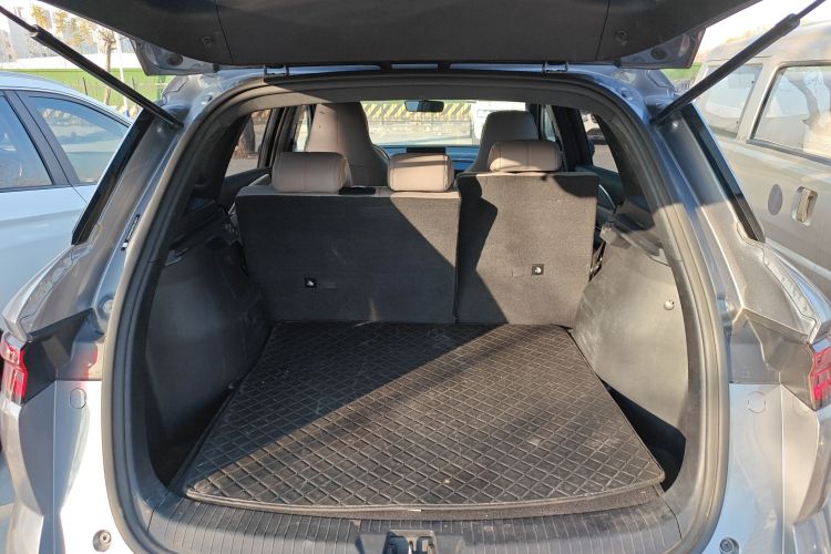 比亚迪 宋Pro新能源 2024款 荣耀版 DM-i 71KM领航型机舱底盘23