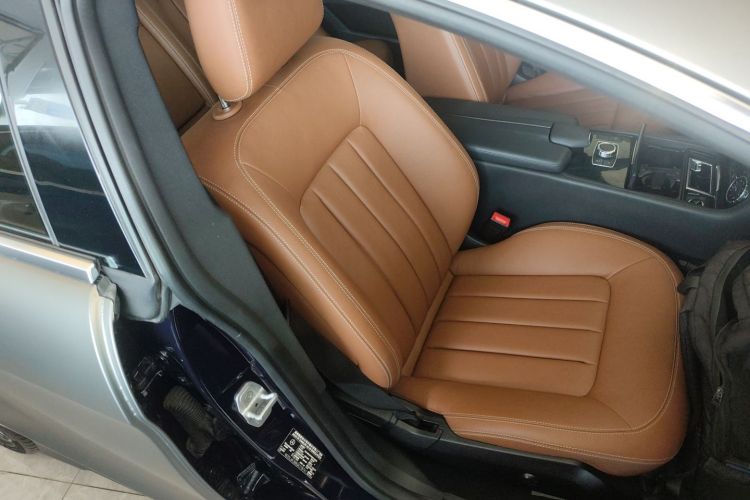 奔驰CLS 2015款 CLS 320局部细节41