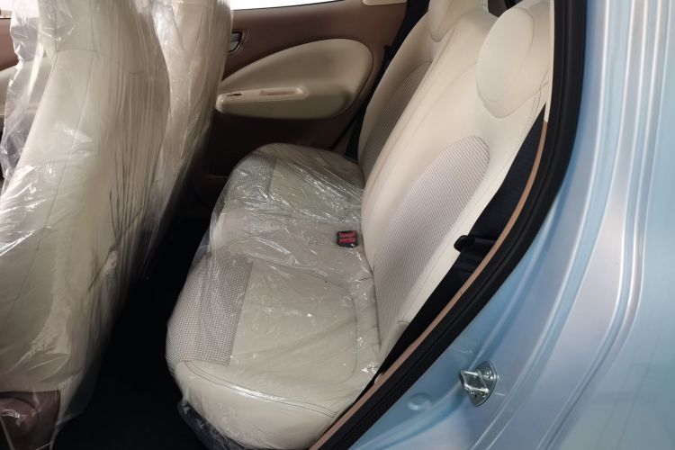 五菱汽车 宏光MINIEV 2025款 四门版 进阶款中控内饰21