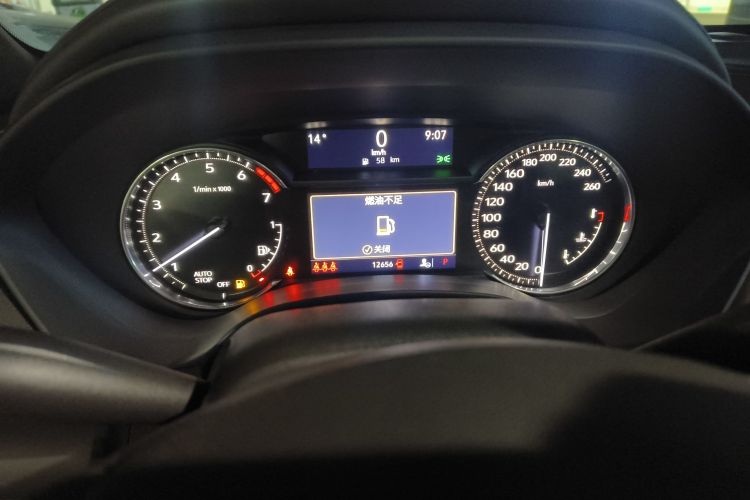 凯迪拉克CT4 2023款 28T 豪华型中控内饰14